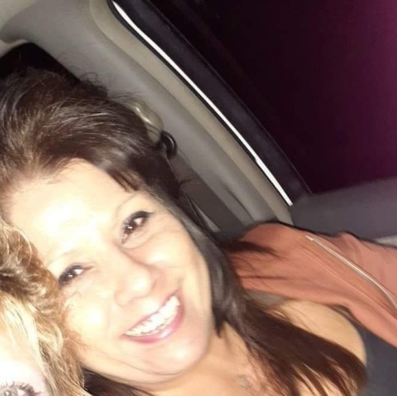 Meet your Posher, Renee - Picture 1 of 1